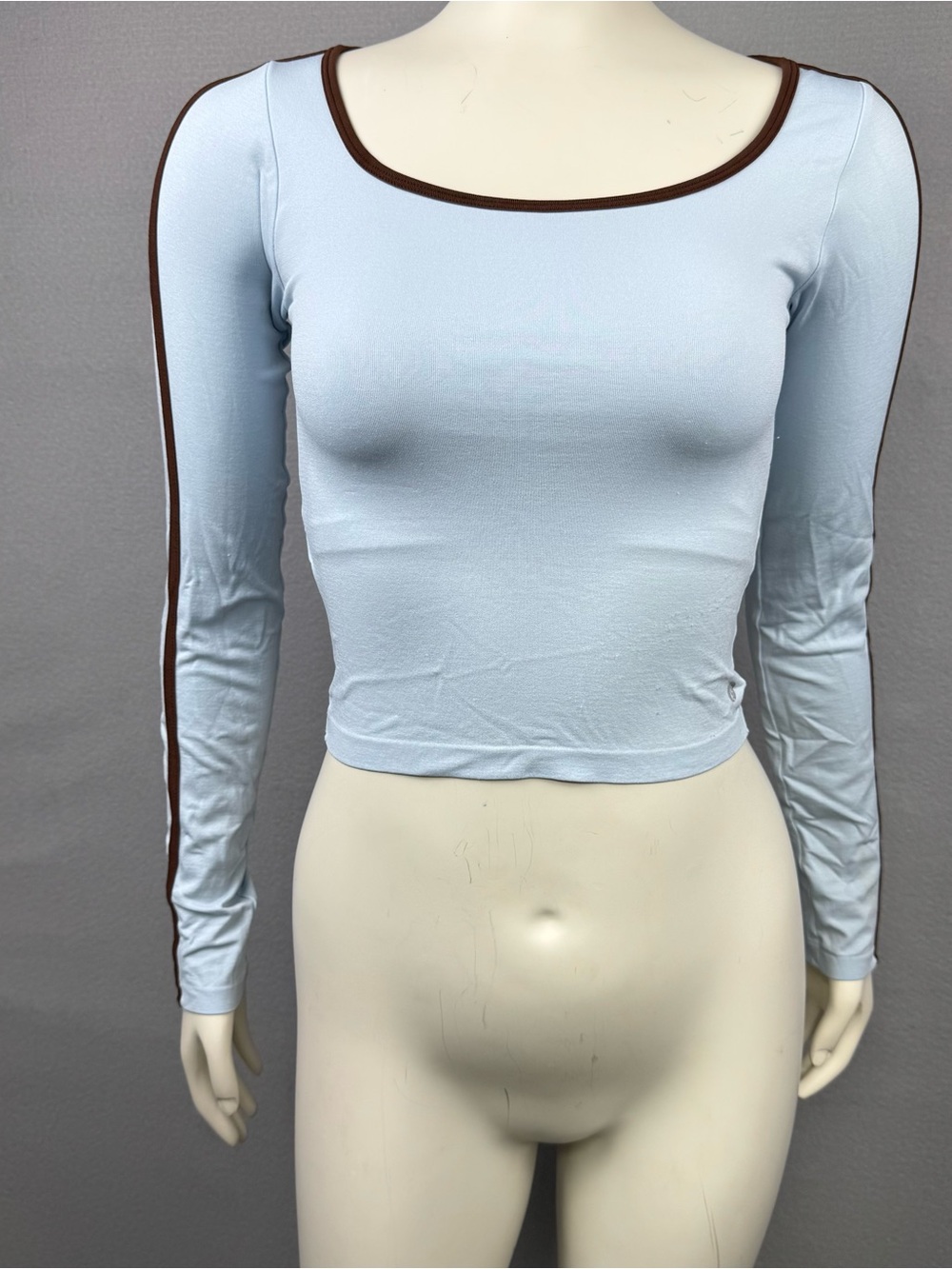 AS Revival women’s XS Light Blue Long-Sleeve Crop Top Brown Trim built-in bra